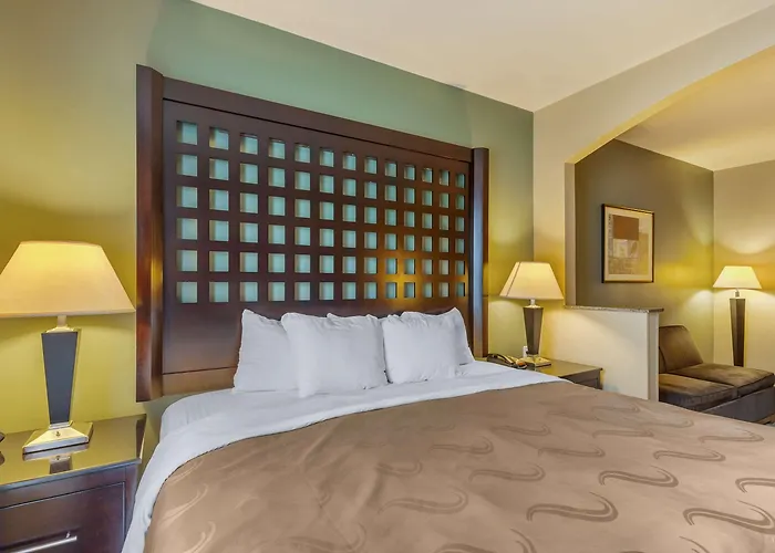 Quality Suites Sherman